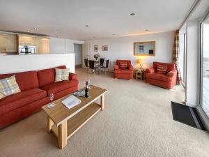 Flat 2