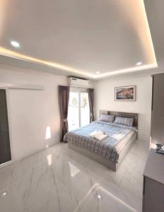 Corrib Village Phratamnak Cozy 4 BDR Villa Pool