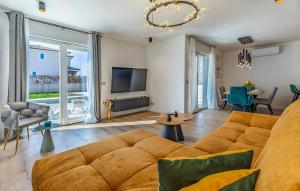 Gorgeous Home In Nedescina With Wifi