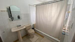 Spacious Family Home with Air Conditioning and Private Parking