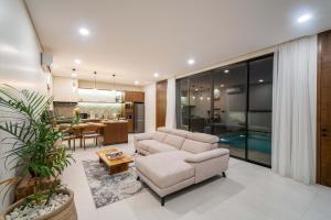 Emerald Hills Villas 2BR in Central Ubud