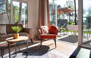2 Bedroom Awesome Home In Hellendoorn