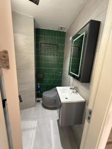 Studio 5star bedding view phố- gần Lotte mall