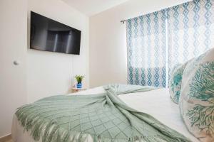 Perfect House communal Pool Security and Comfort