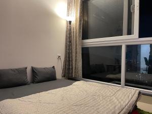 Treetop Tune 1 BHk CoupleFriendly Family