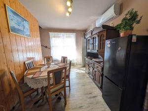 Holiday Home with A - C in Balatonkeresztur 54835