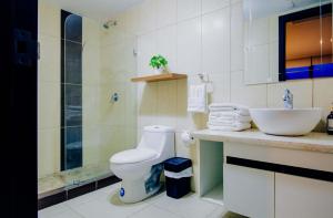 Zen House - Lateral River View