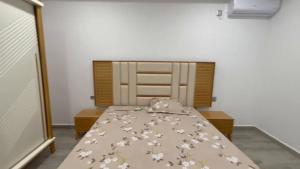 Private Garden Flat with BBQ - Houmet Souk Marina