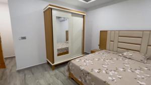 Private Garden Flat with BBQ - Houmet Souk Marina