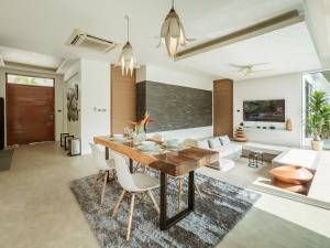 Calypso Villa Phuket - Naiyang Beach
