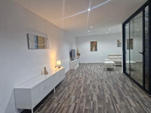 205m2 Villa with Jacuzzi on Santa Rosalia Lake Resort