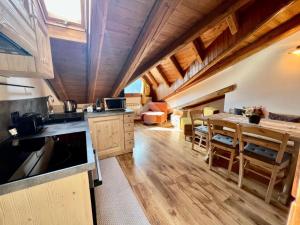 Mansarda panoramica a Temù- comprensorio ponte di legno-tonale