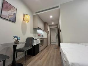 Halong Bay Sunset Apartment