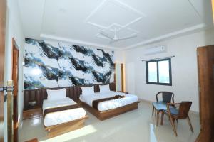 Hotel Gauravi inn