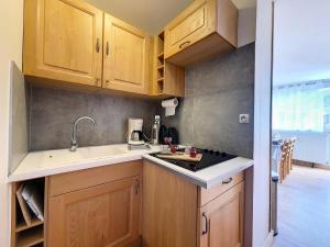 Résidence Les Lauzes - Appartement spacieux · Ski aux pieds MAE-9674