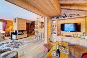Chalet De La Riondaz - Chalet de standing · A 5 min du centre du village · Terrasse ouest · Hammam · Cheminée · Wifi MAE-9644