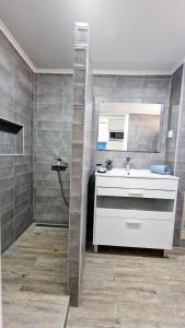 Excellent sea view with direct beach access