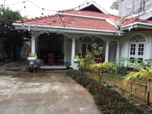 Village inn Residences