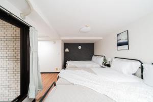 Tokyo shinjuku city family room
