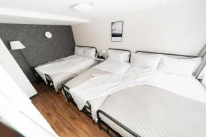 Tokyo shinjuku city family room
