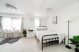 Central Shinjuku, Easy Access