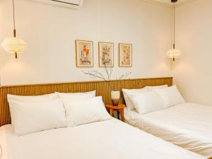 Hongdae 15 minutes,Yongsan, Haebangchon, Namsan, N Seoul Tower, Itaewon