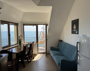 Sea View 2 Bedroom Apartment - Top floor