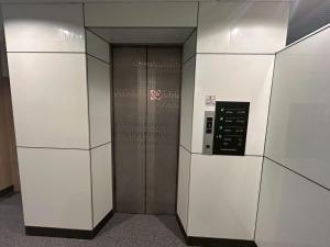 Donki唐吉訶德 徒步1分 JR地鐵徒步2分 直達新宿 秋葉原 東京 有電梯 機場直達 新1