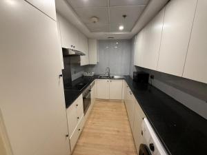 Your Downtown Dubai Home 1BR Prime Location