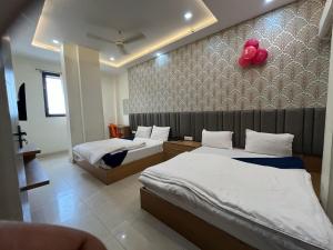 HOTEL AS LUXURY Inn