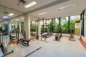 2BR Forbeswood Heights Forbestown BGC