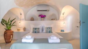 Guesthome in Fira w pool for 8guests