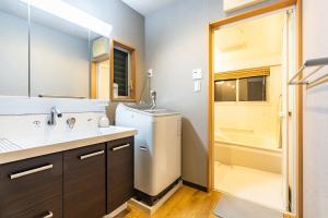 NIKYO Asa 2026, Western Asian Style 7 Minutes to Tenkachaya Station Direct Access to Kansai Airport Niponbashi