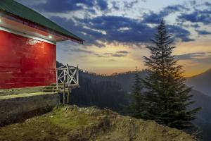 Nesta Narkanda Cottage, Rooms and Guided Treks