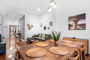 CHARLOT Center Apartment II by SunCastle apartamentos