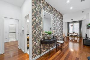 CHARLOT Center Apartment II by SunCastle apartamentos