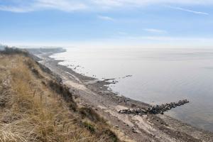 25 M To The Water Hot Tub Peace