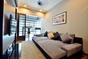 Iris Luxury Service Villa