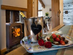 Dolgoy Coach House Loft