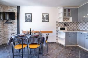 Apartment in Lopar with Balcony, Air condition, WIFI (4738-2)