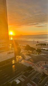 Copacabana Leme Studio - with a beautiful ocean view - 10th Floor - up to 3 guests