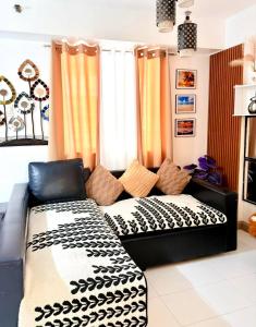 Relaxing 2BR at Camella Northpoint with balcony pool view 3rd floor