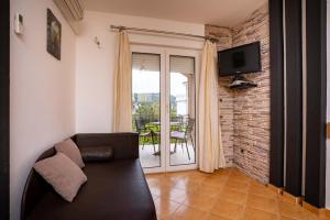 Apartment in Lopar with Balcony, Air condition, WIFI (4738-3)