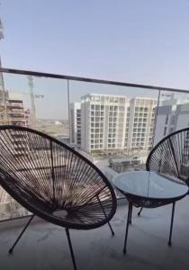 أستديو للإيجار في دبي عزيزي ريفيرا 61