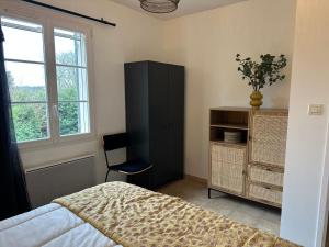 Maison contemporaine avec piscine proche dUzès- 3 chambres - jardin et barbecue