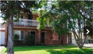 Town House in Tuncurry