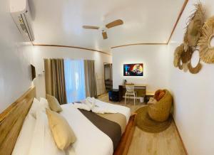Bungalow Seaview at Zhayas Beach & cottages
