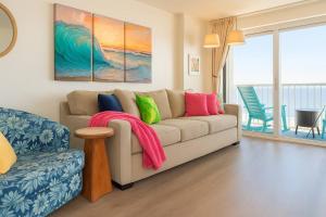 Oceanfront 15th Floor View - King Bed - Resort Pools, Hot Tubs & Lazy Rivers - Myrtle Beach