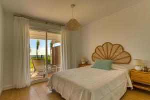 Garden beach apartment Calaceite