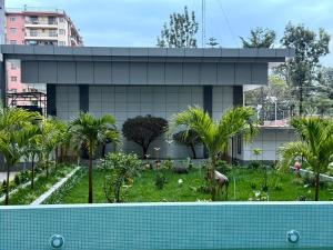 modern retreat residencies with breathtaking city views , swimming pool ,gym and ample parking space